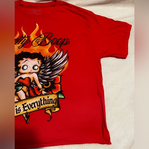 Betty Boop Red Graphic Crop Top NWOT - Picture 7 of 14